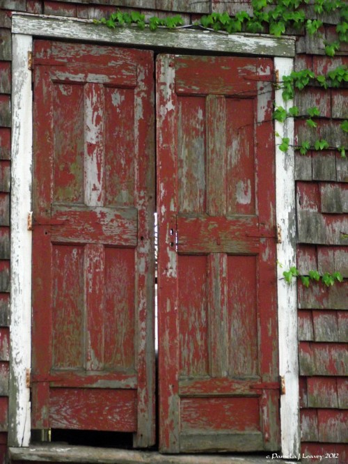 old red barn doors